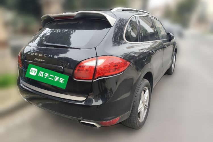 Used Porsche Cayenne 2014 Cayenne Platinum Edition 3.0T Rear Right 45 Deg
