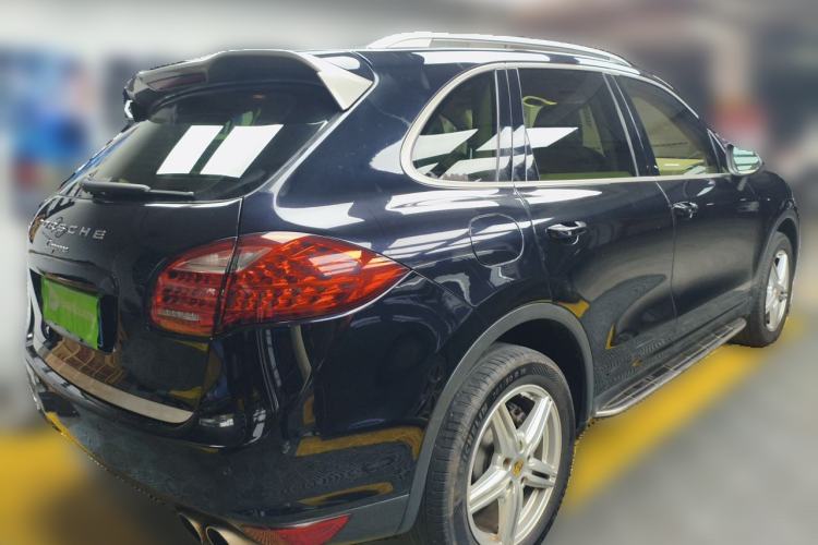 Used Porsche Cayenne  Rear Right 45 Deg