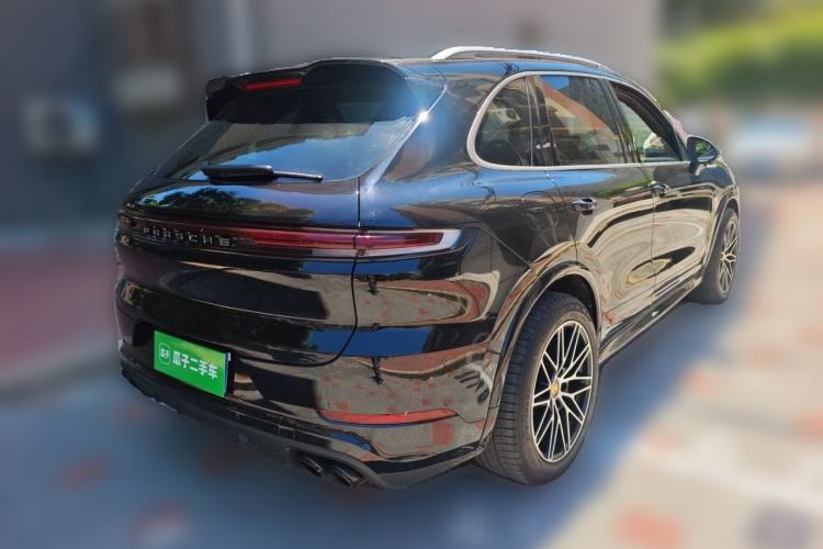 Used Porsche Cayenne 2014 Cayenne Platinum Edition 3.0T Rear Right 45 Deg