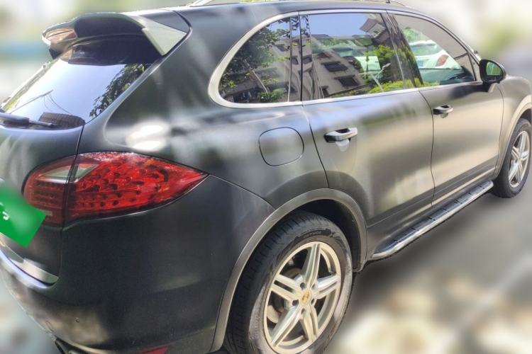 Used Porsche Cayenne 2014 Cayenne Platinum Edition 3.0T Rear Right 45 Deg