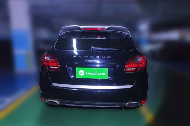 Used Porsche Cayenne 2014 Cayenne Platinum Edition 3.0T Rear