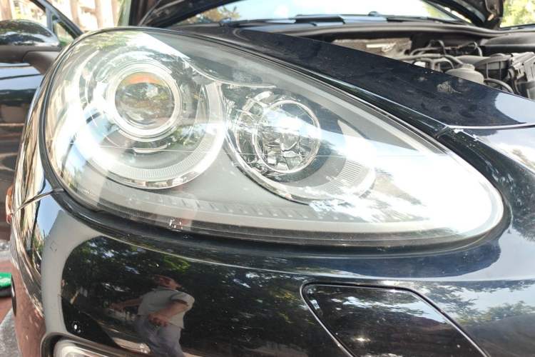 Used Porsche Cayenne  Right Front Headlight