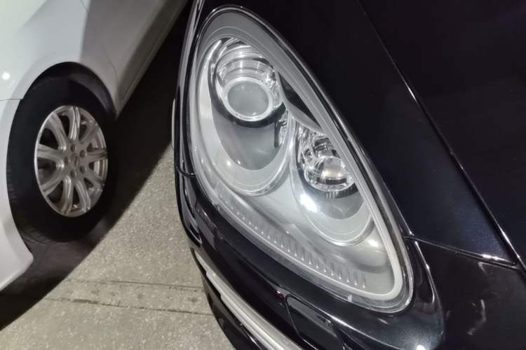Used Porsche Cayenne  Right Front Headlight