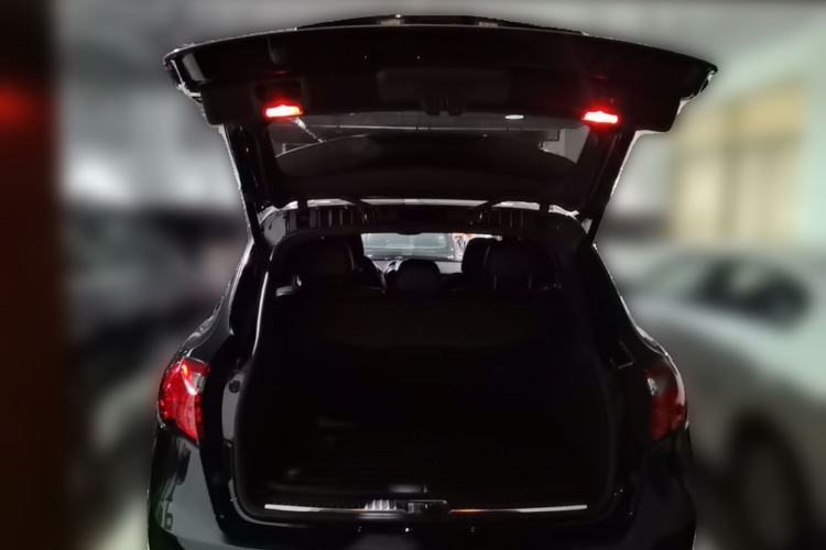 Used Porsche Cayenne  Trunk
