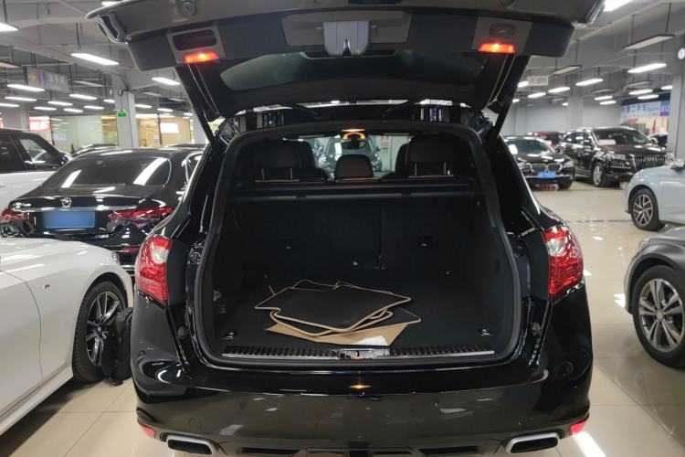 Used Porsche Cayenne 2014 3.6T Automatic Transmission U.S. Specification Trunk
