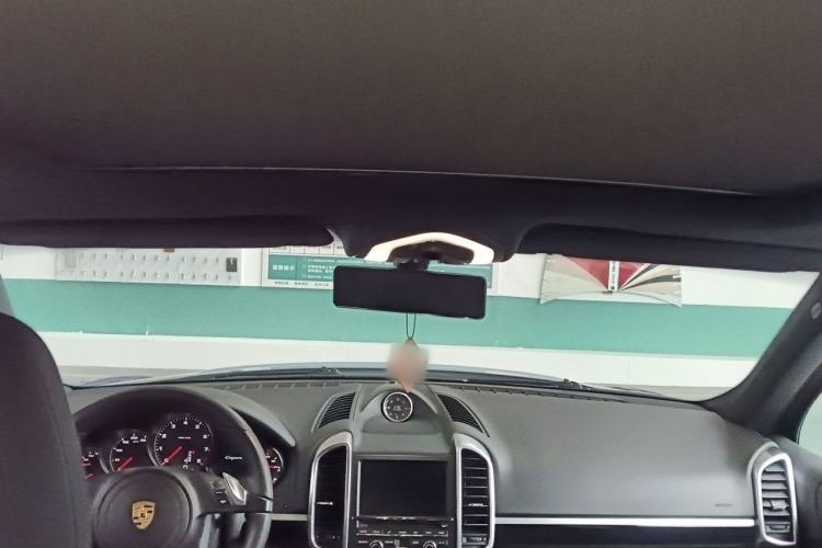 Used Porsche Cayenne 2014 Cayenne Platinum Edition 3.0T Headliner