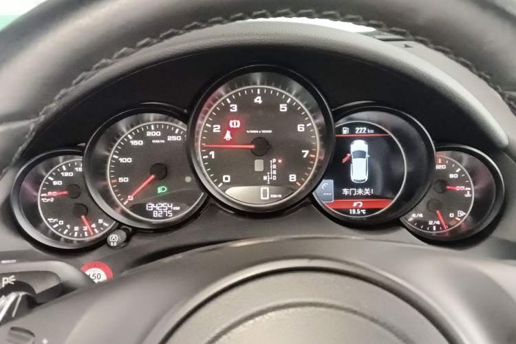Used Porsche Cayenne 2014 Cayenne Platinum Edition 3.0T Instrument Cluster