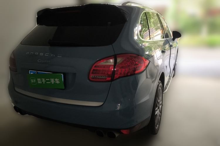 Used Porsche Cayenne 2014 Cayenne Platinum Edition 3.0T Rear Right 45 Deg