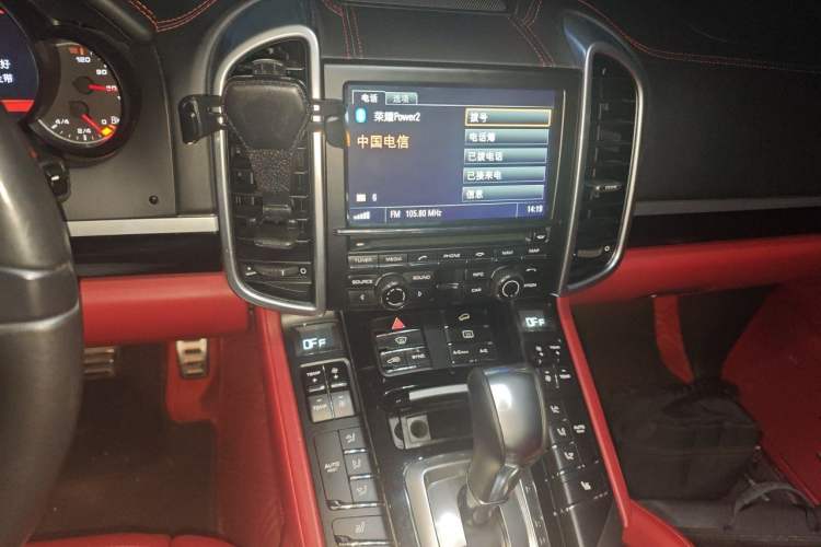 Used Porsche Cayenne 2014 Cayenne Platinum Edition 3.0T Audio And AC Panel