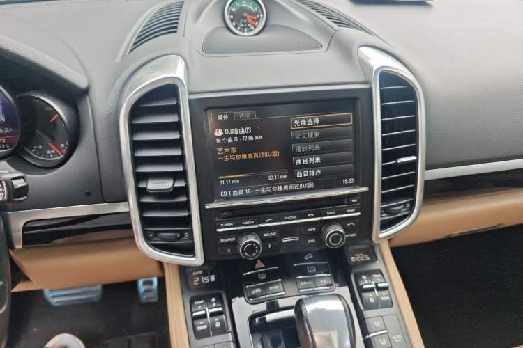 Used Porsche Cayenne 2014 Cayenne Platinum Edition 3.0T Audio And AC Panel