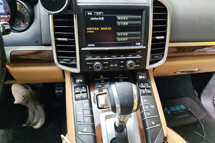 Used Porsche Cayenne 2014 Cayenne Platinum Edition 3.0T Audio And AC Panel