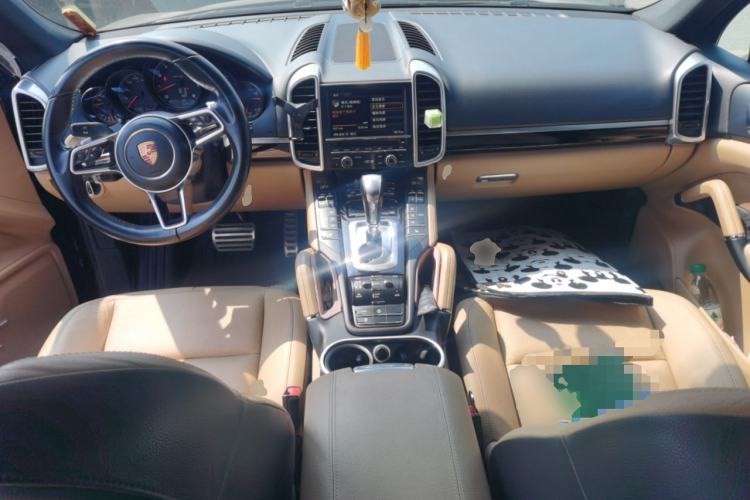 Used Porsche Cayenne 2014 Cayenne Platinum Edition 3.0T Center Console