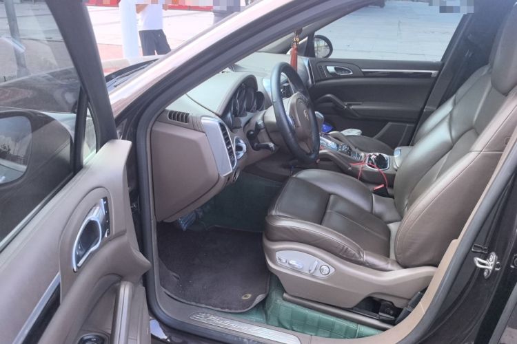 Used Porsche Cayenne 2014 Cayenne Platinum Edition 3.0T Driver Seat