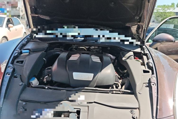 Used Porsche Cayenne 2014 Cayenne Platinum Edition 3.0T Engine Bay