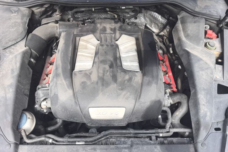 Used Porsche Cayenne 2014 Cayenne Platinum Edition 3.0T Engine Bay