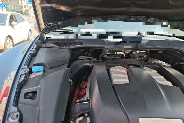 Used Porsche Cayenne 2014 Cayenne Platinum Edition 3.0T Engine Bay Right