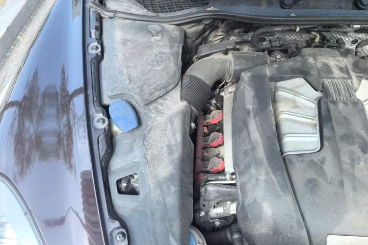 Used Porsche Cayenne 2014 Cayenne Platinum Edition 3.0T Engine Bay Right