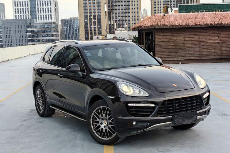 Used Porsche Cayenne 2014 Cayenne Platinum Edition 3.0T Exterior 2
