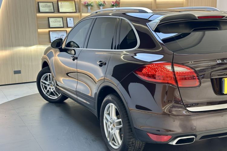 Used Porsche Cayenne 2014 Cayenne Platinum Edition 3.0T Exterior 5