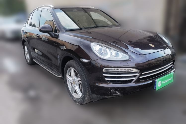 Used Porsche Cayenne 2014 Cayenne Platinum Edition 3.0T Front Right 45 Deg