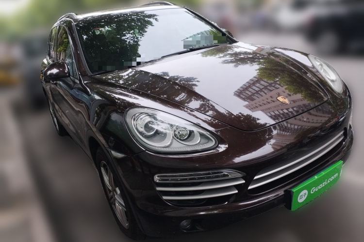 Used Porsche Cayenne 2014 Cayenne Platinum Edition 3.0T Front Right 45 Deg