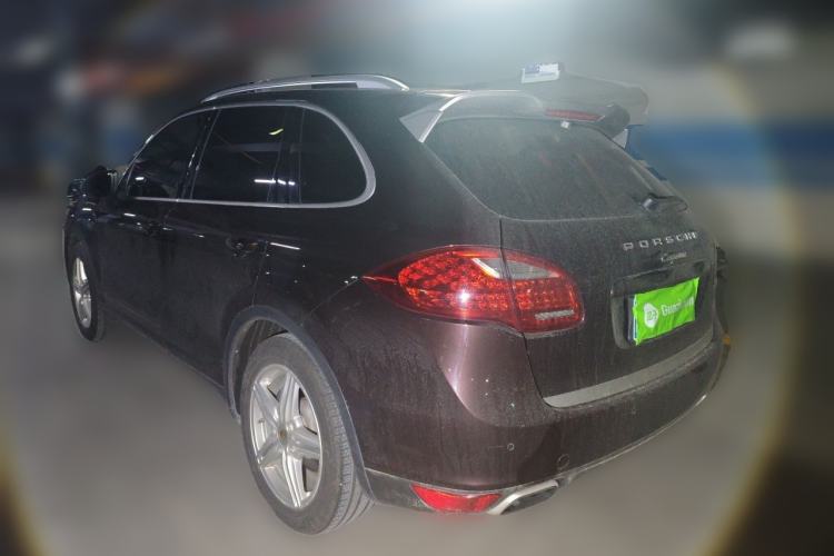 Used Porsche Cayenne 2014 Cayenne Platinum Edition 3.0T Rear Left 45 Deg