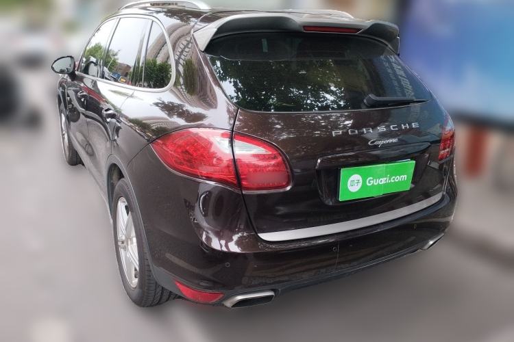 Used Porsche Cayenne 2014 Cayenne Platinum Edition 3.0T Rear Left 45 Deg