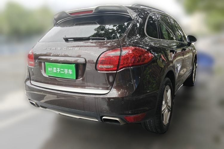 Used Porsche Cayenne 2014 Cayenne Platinum Edition 3.0T Rear Right 45 Deg