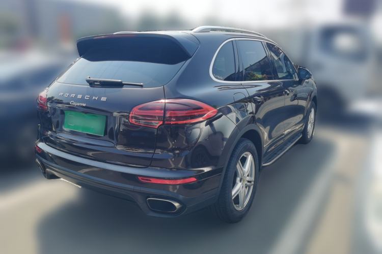Used Porsche Cayenne 2014 Cayenne Platinum Edition 3.0T Rear Right 45 Deg