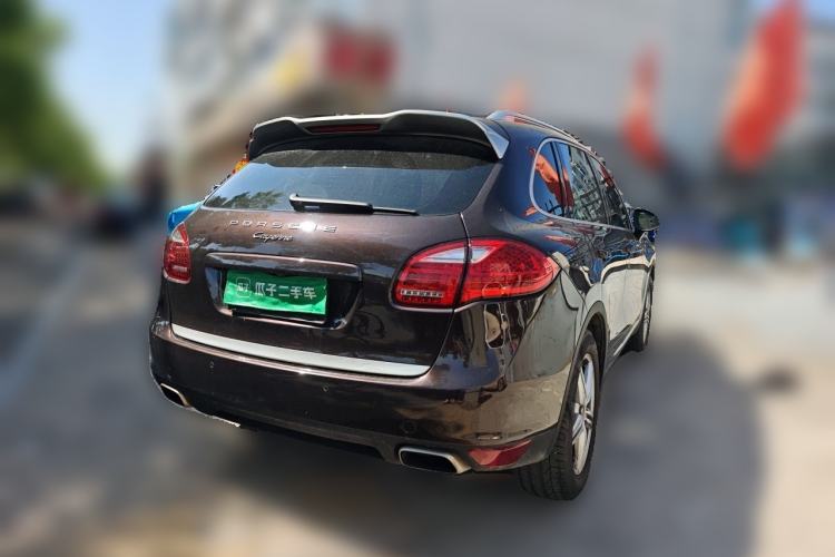Used Porsche Cayenne 2014 Cayenne Platinum Edition 3.0T Rear Right 45 Deg