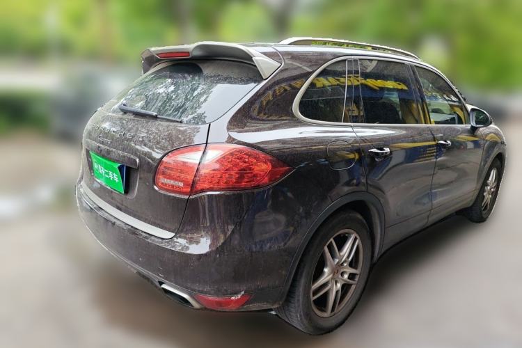 Used Porsche Cayenne 2014 Cayenne Platinum Edition 3.0T Rear Right 45 Deg