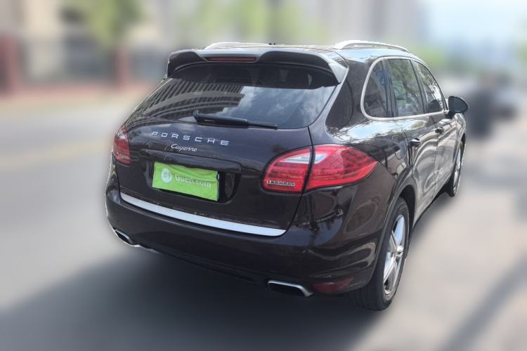 Used Porsche Cayenne 2014 Cayenne Platinum Edition 3.0T Rear Right 45 Deg