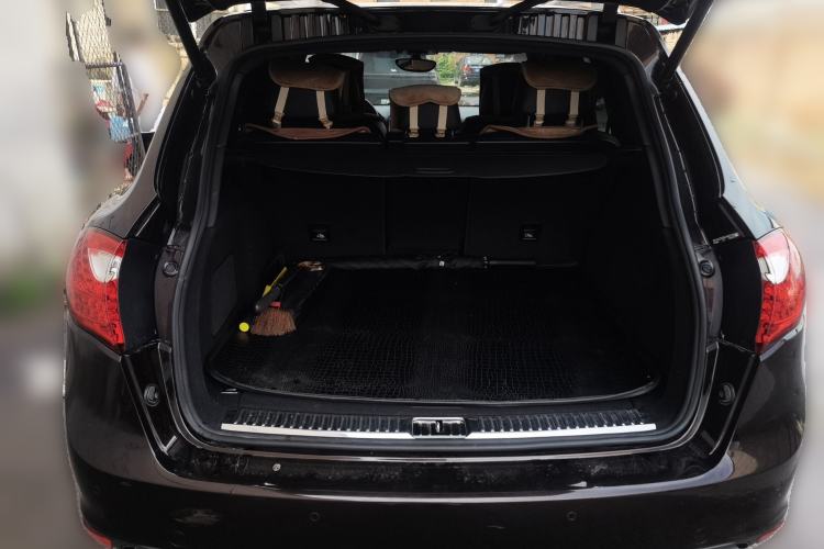 Used Porsche Cayenne 2014 Cayenne Platinum Edition 3.0T Trunk