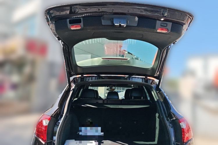Used Porsche Cayenne 2014 Cayenne Platinum Edition 3.0T Trunk