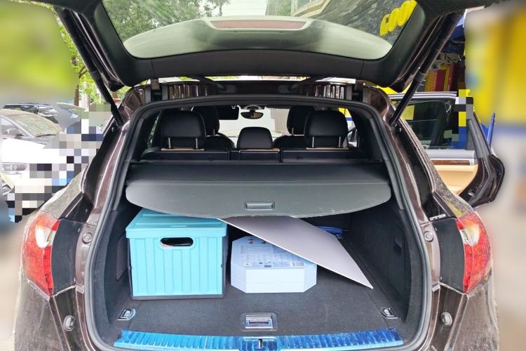 Used Porsche Cayenne 2014 Cayenne Platinum Edition 3.0T Trunk