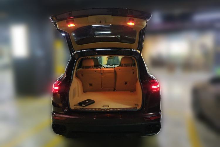 Used Porsche Cayenne 2014 Cayenne Platinum Edition 3.0T Trunk