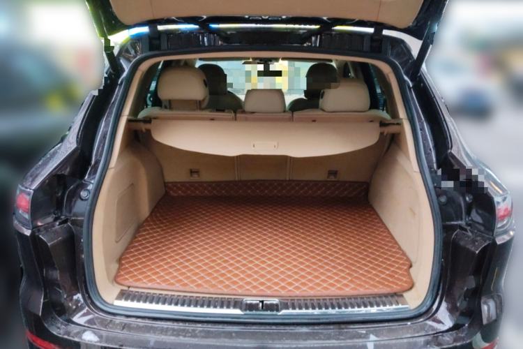 Used Porsche Cayenne 2014 Cayenne Platinum Edition 3.0T Trunk
