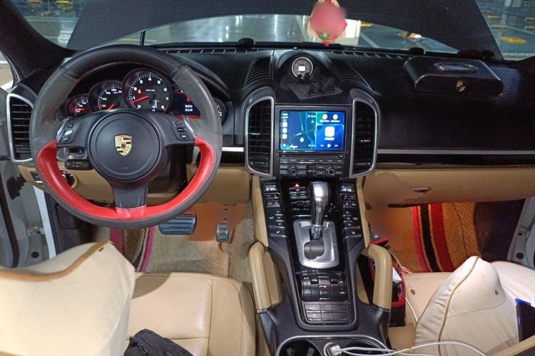 Used Porsche Cayenne 2014 Cayenne Platinum Edition 3.0T Center Console