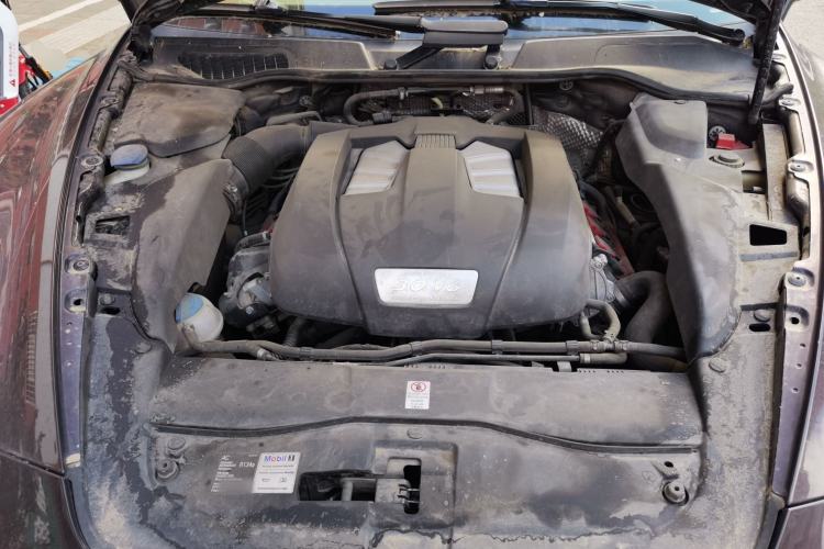 Used Porsche Cayenne 2014 Cayenne Platinum Edition 3.0T Engine Bay