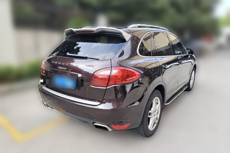 Used Porsche Cayenne 2014 Cayenne Platinum Edition 3.0T Rear Right 45 Deg