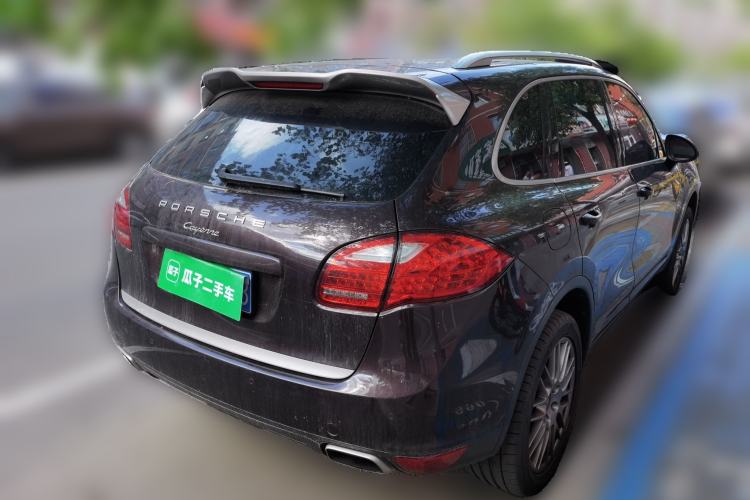 Used Porsche Cayenne 2014 Cayenne Platinum Edition 3.0T Rear Right 45 Deg
