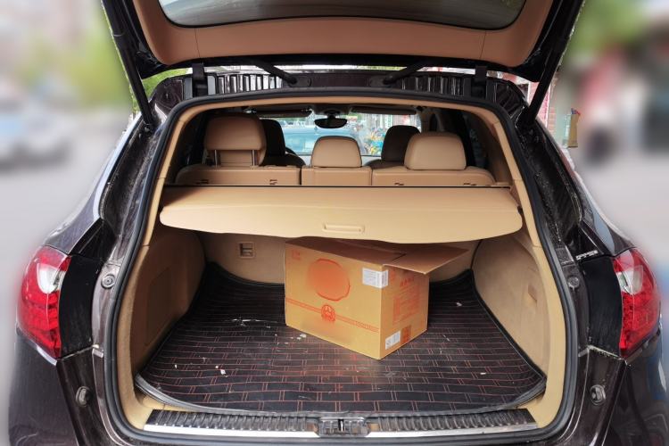 Used Porsche Cayenne 2014 Cayenne Platinum Edition 3.0T Trunk