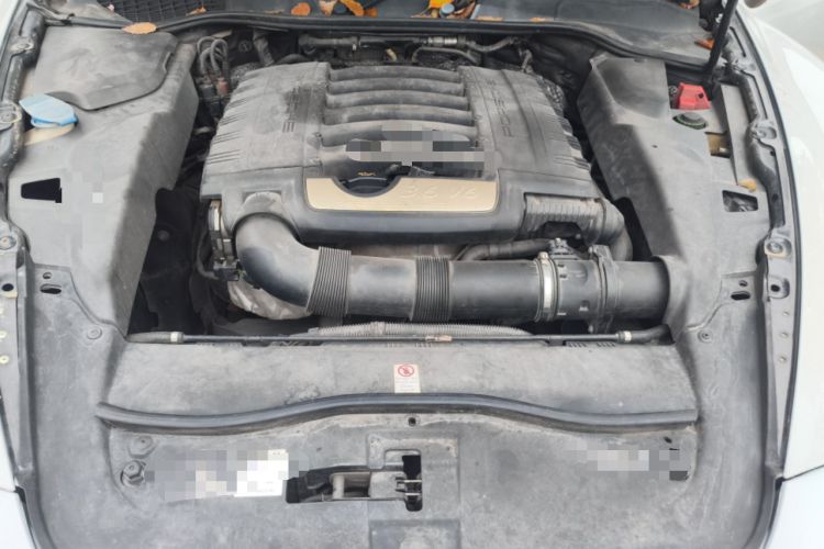Used Porsche Cayenne  Engine Bay