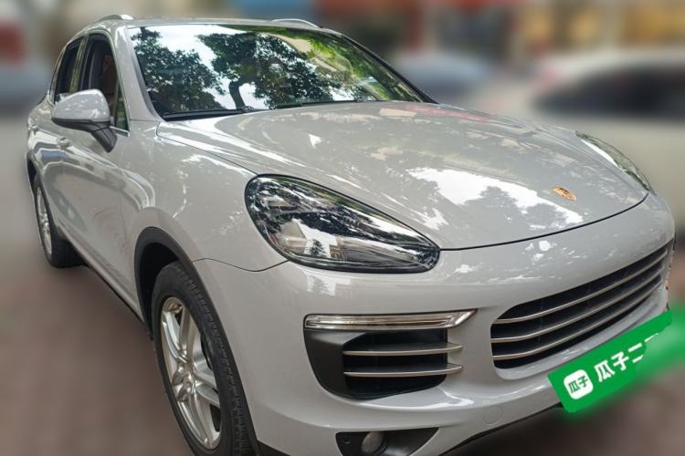 Used Porsche Cayenne  Front Right 45 Deg