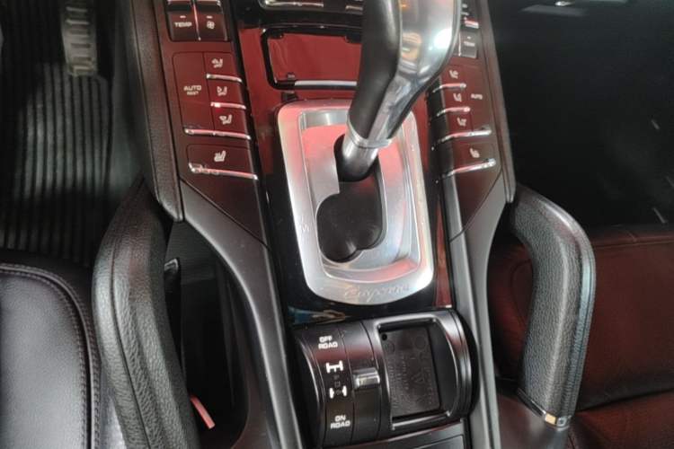 Used Porsche Cayenne  Gear Lever