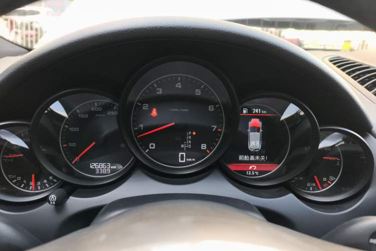 Used Porsche Cayenne 2014 Cayenne Platinum Edition 3.0T Instrument Cluster