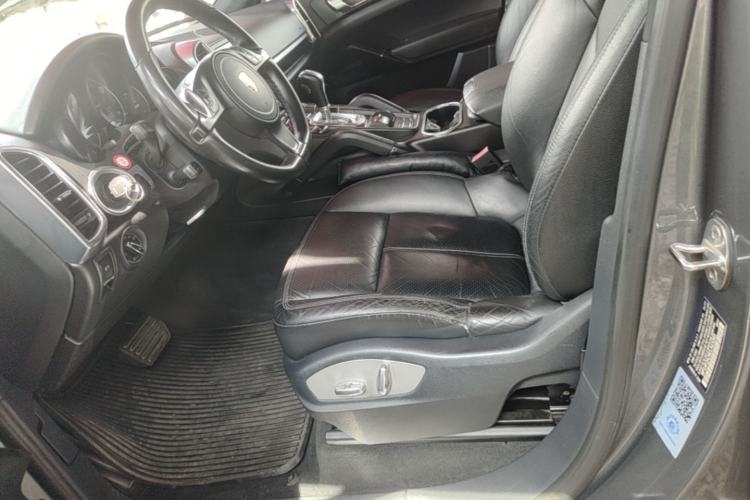 Used Porsche Cayenne  Left Front Seat