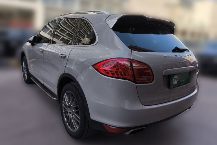 Used Porsche Cayenne 2014 Cayenne Platinum Edition 3.0T Rear Left 45 Deg