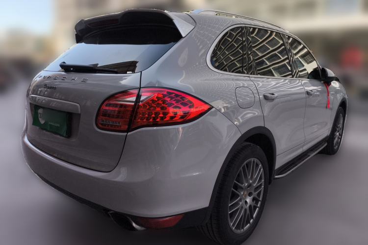 Used Porsche Cayenne 2014 Cayenne Platinum Edition 3.0T Rear Right 45 Deg