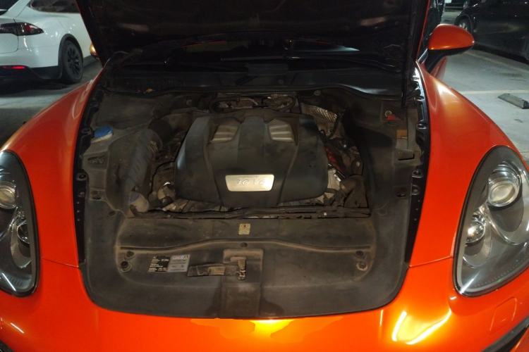 Used Porsche Cayenne 2014 Cayenne Platinum Edition 3.0T Engine Bay
